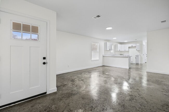 Building Photo - 1422 Rozelle St