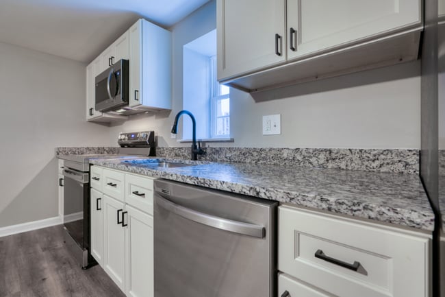 Building Photo - 6722 Brentwood Ave