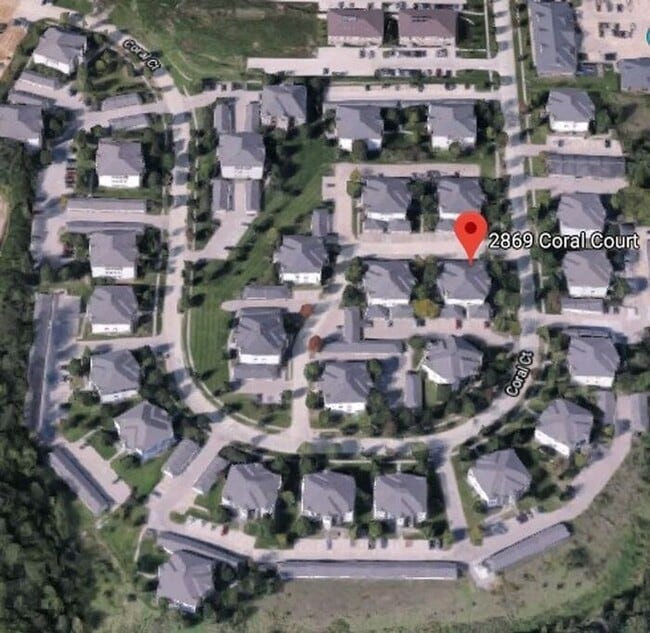 Building Photo - $1,250 | 2 Bedroom, 1 Bathroom Condo | No ...