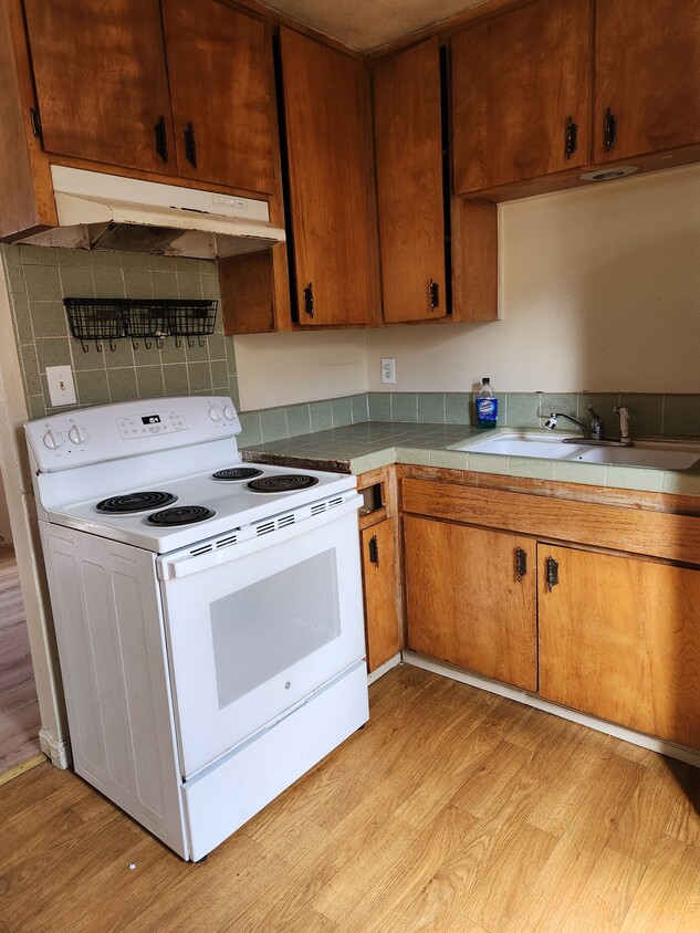 Building Photo - 313 S 2nd Ave