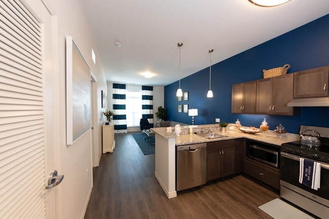 Interior Photo - Heartis Suwanne