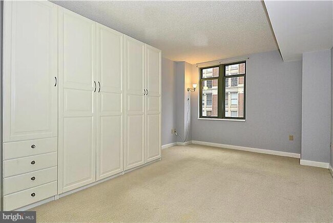 Foto del edificio - 1150 K St NW