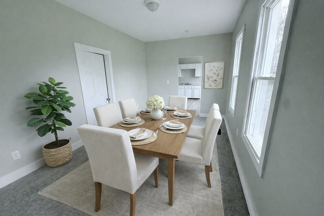 Building Photo - 1427 E 92nd St