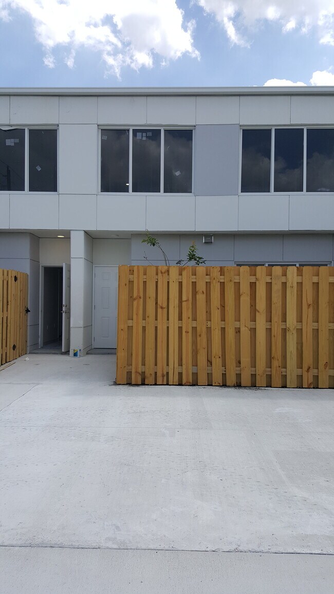 Building Photo - 13904 SW 259th Way