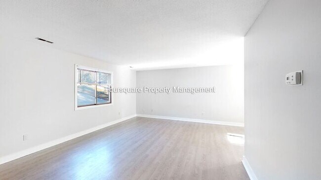 Foto del edificio - Townhome Style Duplex| Washer/Dryer Hook_u...