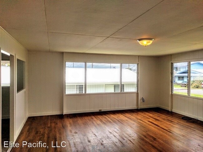 Building Photo - 3 br, 1 bath House - 64-5222 Puanuanu Pl