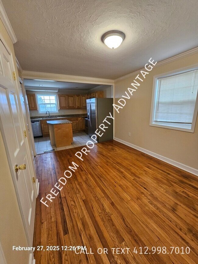 Foto del edificio - 2936 Custer Ave