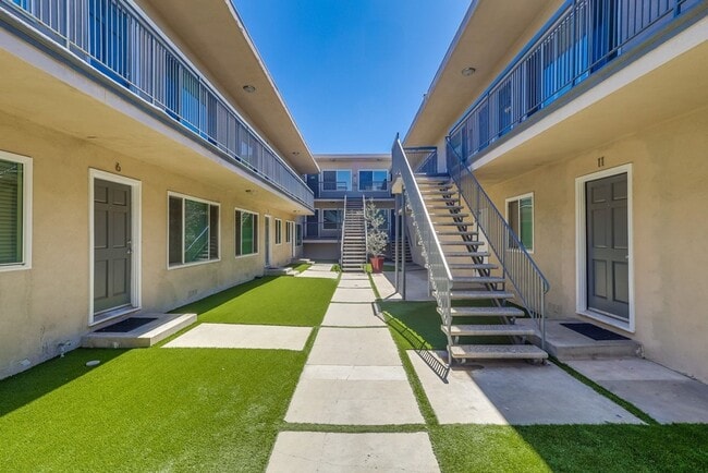 Interior Photo - 920 Enterprise Ave