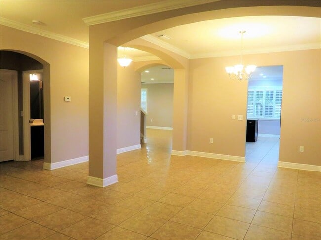 Building Photo - 5503 S Elkins Ave