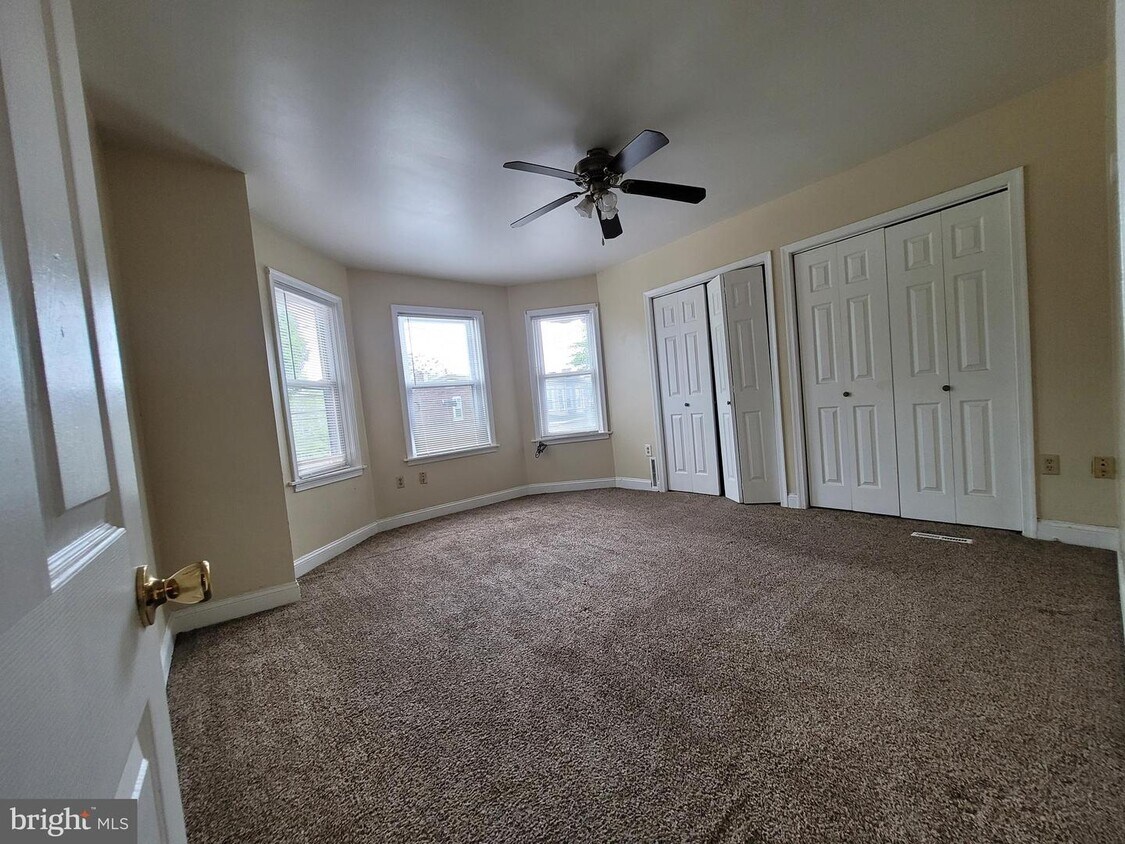 316 Concord Ave Unit 2, Wilmington, DE 19802 Room for Rent in