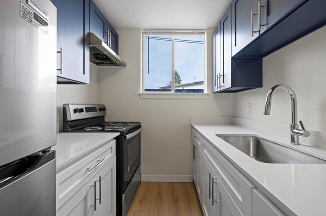 Interior Photo - Dolphin Apartments