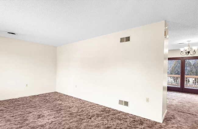 Building Photo - 126 Upshur Dr