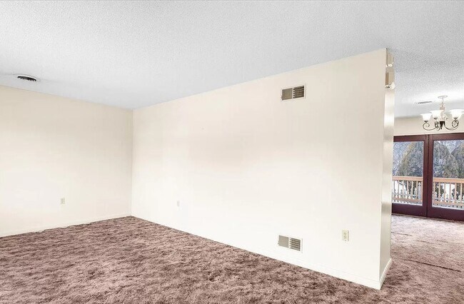 Foto del edificio - 126 Upshur Dr