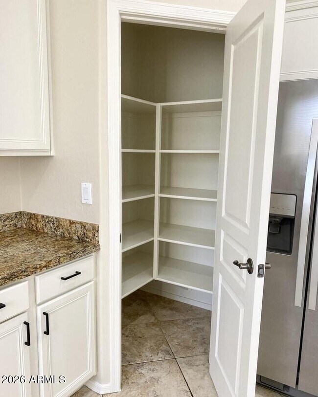 Foto del edificio - 29525 N Smokey Ln