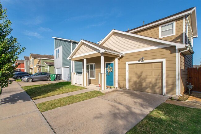 Building Photo - 4314 Cetti St