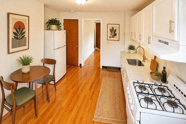 Building Photo - 19 Norumbega Terrace