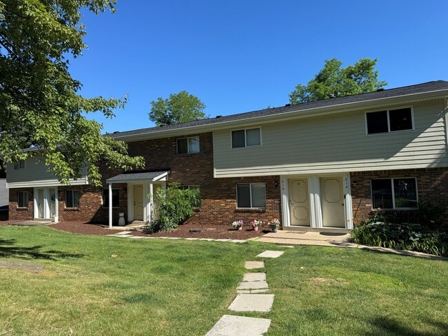 Building Photo - Walnut Ridge Townhomes