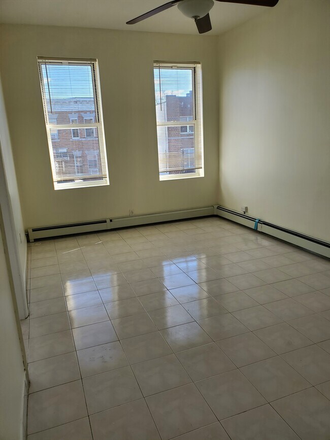 Foto del edificio - 8214 17th Ave