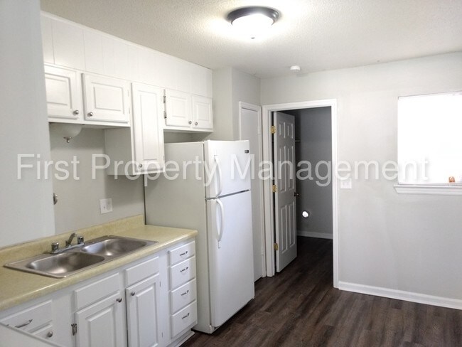 Foto del edificio - 2 Bedroom East Ridge