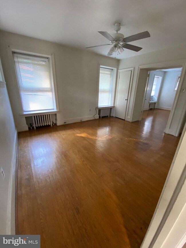 Foto del edificio - 7905 Ardleigh St