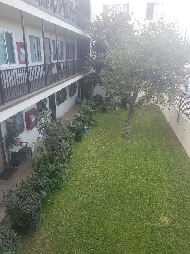 Foto del edificio - 2346 W 18th St