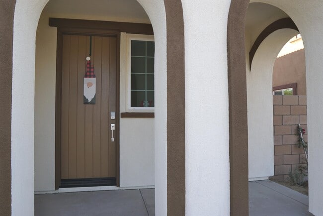 Building Photo - 35505 Sereno Ln