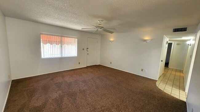 Foto del edificio - AFFORDABLE SENIOR HOME IN AHWATUKEE!