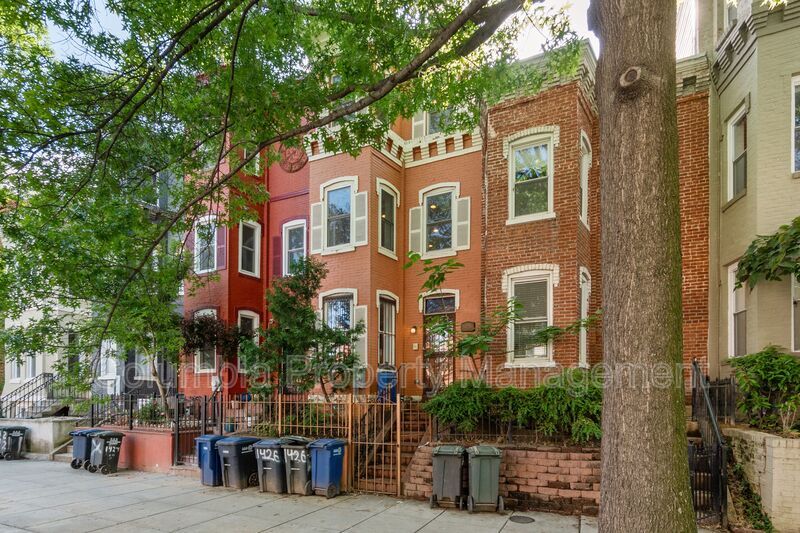 Foto principal - 1426 5th St NW