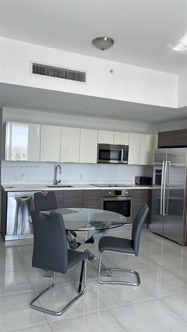 Foto del edificio - 1010 SW 2nd Ave