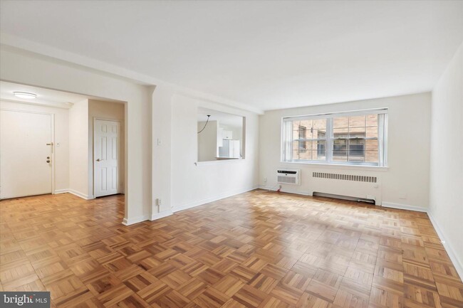 Foto del edificio - 346 E Lancaster Ave