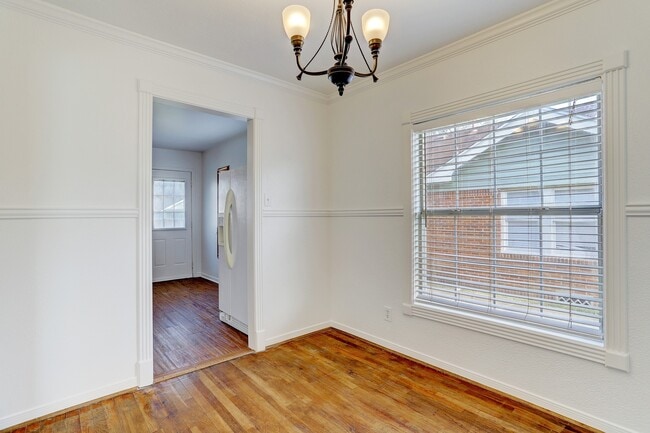 Building Photo - 8415 Bonner Dr