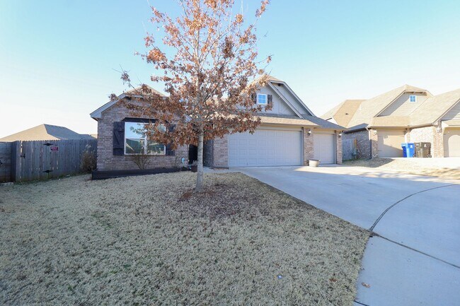 Foto del edificio - 4 Bed | 3 Bath in Broken Arrow!