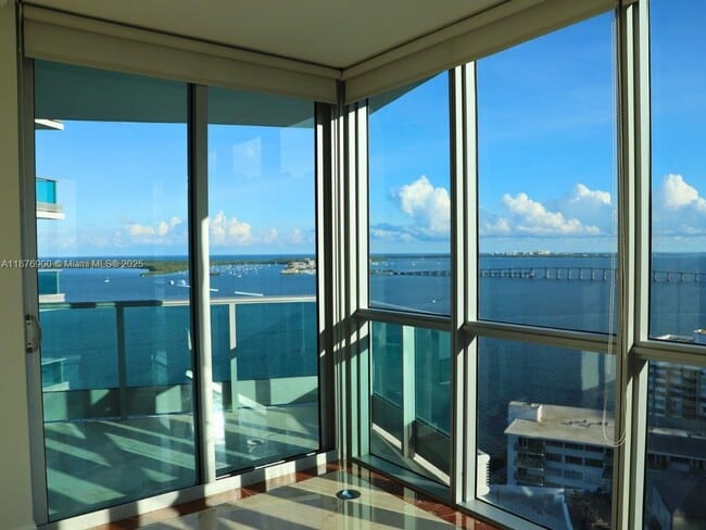Building Photo - 1331 Brickell Bay Dr