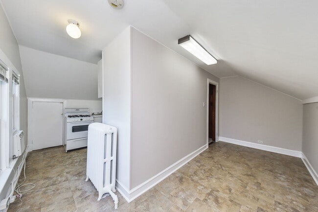 Building Photo - 544 Arlington Ave