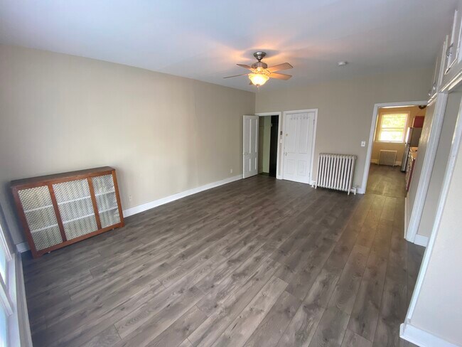 Foto del edificio - 221 8th St S