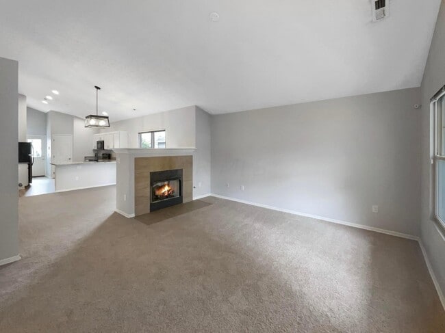 Foto del edificio - 9296 Polaris Green Dr