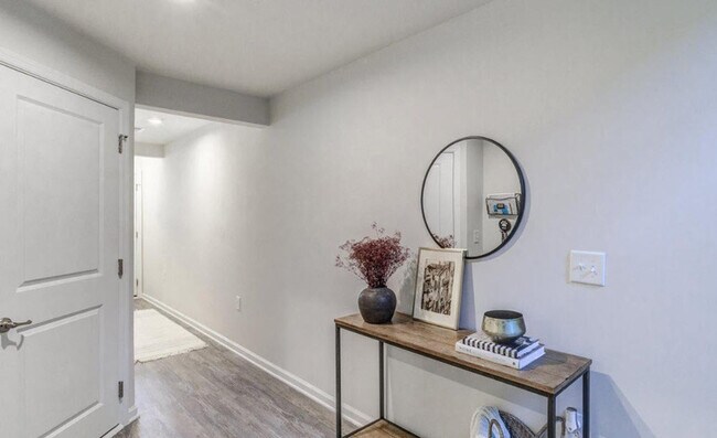 Foto del edificio - 904 Channing Park Cir
