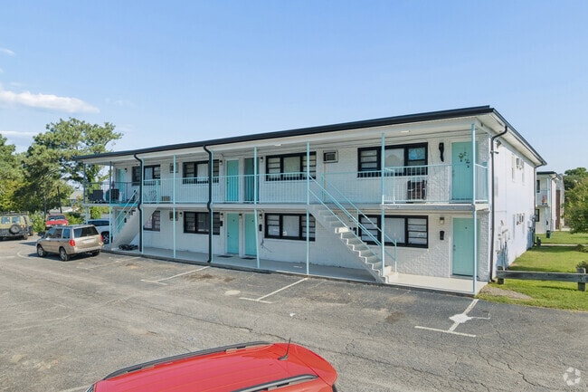 Building Photo - East Beach Apartments