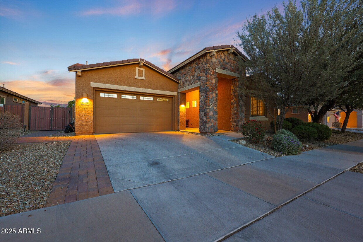 Foto principal - 24117 N 165th Dr