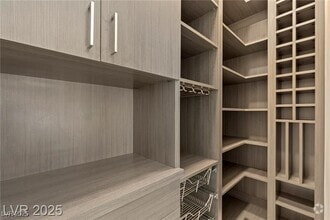 Building Photo - 378 Tranquil Peak Ct
