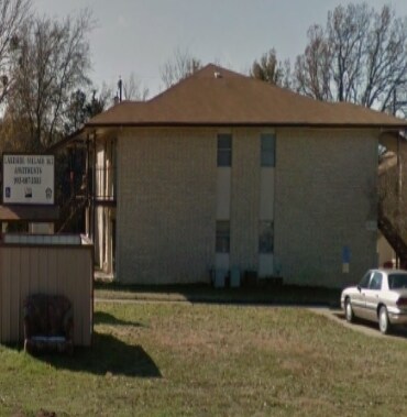 Foto principal - Golden Oaks Apartments