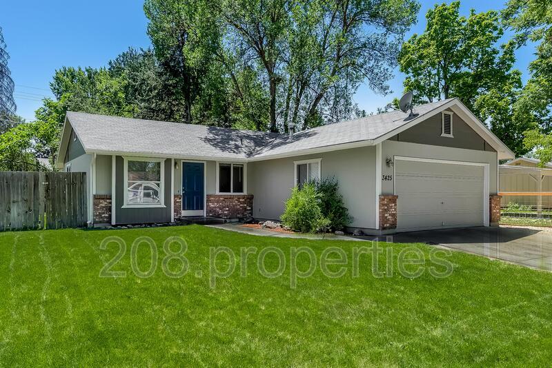 Primary Photo - 3425 W Glenn St