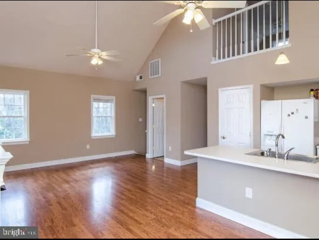 Building Photo - 3004 N Independence Dr