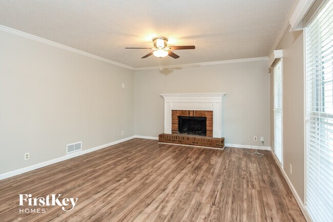 Building Photo - 840 Rutherford Dr