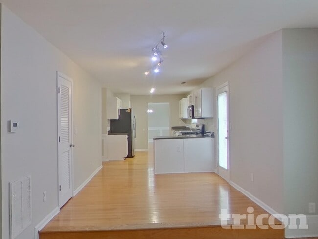 Foto del edificio - 212 Blue Grass Terrace