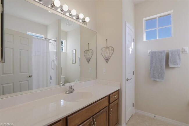 Foto del edificio - 12850 Carrington Cir