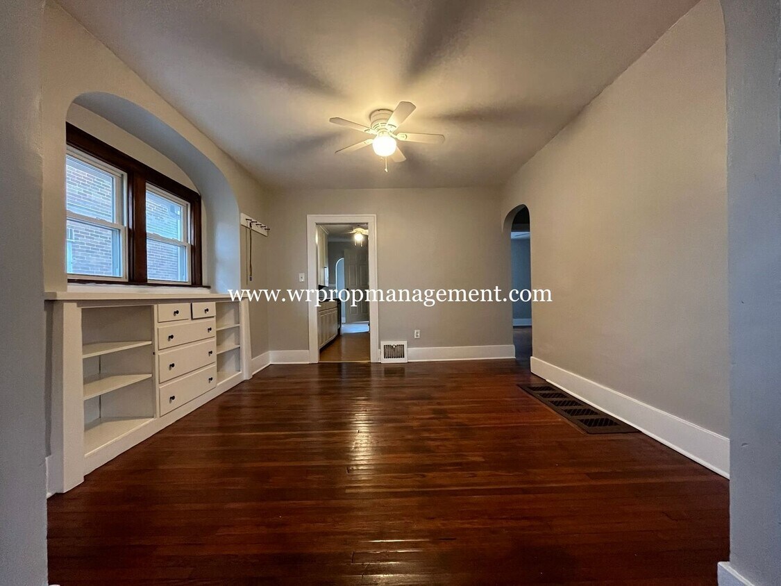 Primary Photo - Home Available!