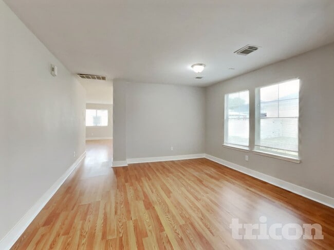 Building Photo - 6346 Hall Pond Ct