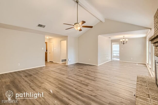 Building Photo - 3 br, 2 bath House - 309 SW Alsbury Blvd UNIT