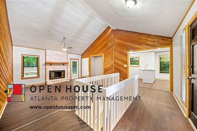 Building Photo - 402 Magnolia Ct, Woodstock